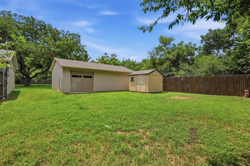 908 W Westhill Drive, Cleburne TX 76033 - Photo 28