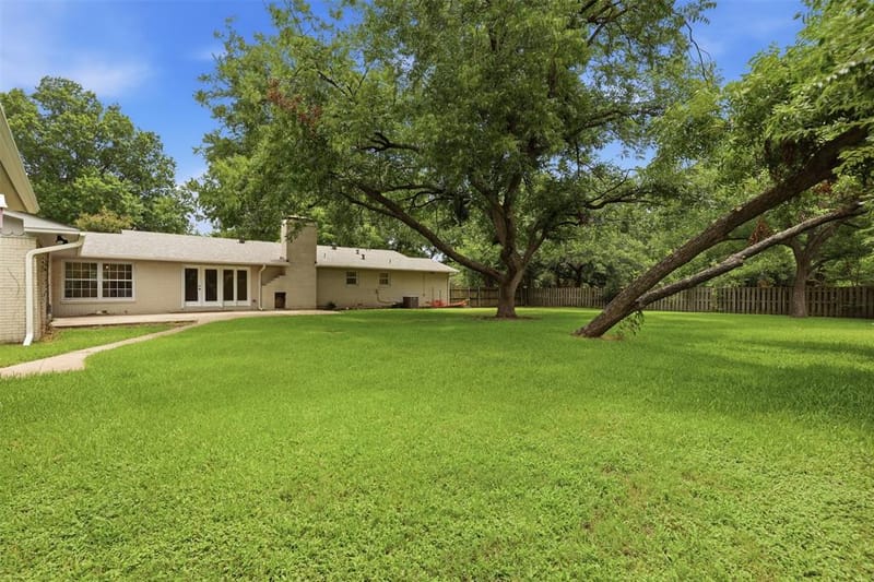 908 W Westhill Drive, Cleburne TX 76033 - Photo 24