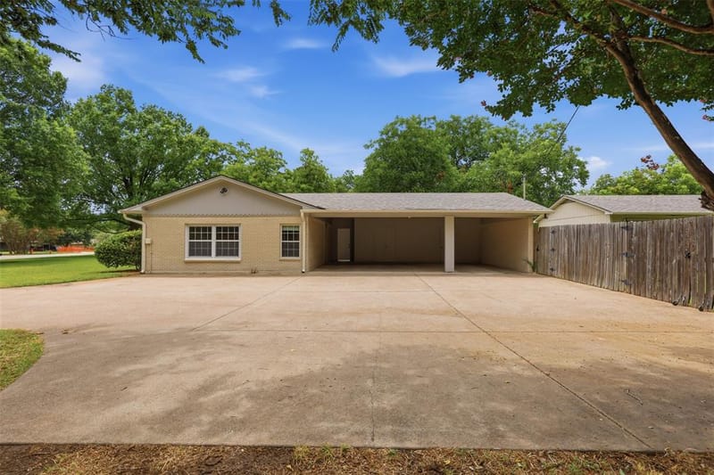 908 W Westhill Drive, Cleburne TX 76033 - Photo 30