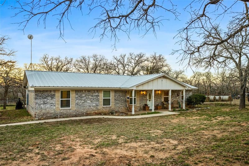 241 County Road 3689, Paradise TX 76073 - Photo 5