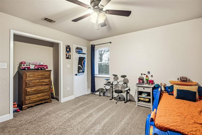 241 County Road 3689, Paradise TX 76073 - Photo 20