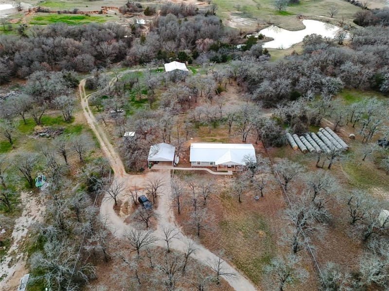 241 County Road 3689, Paradise TX 76073 - Photo 38