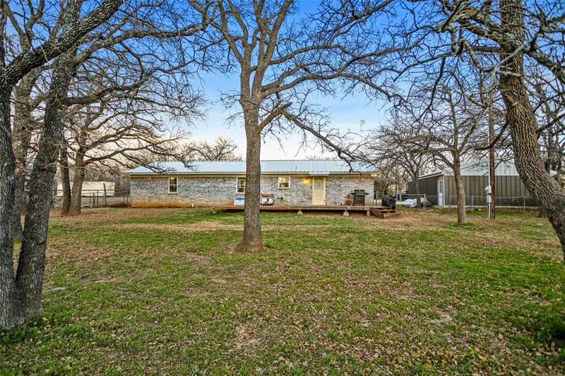 241 County Road 3689, Paradise TX 76073 - Photo 21
