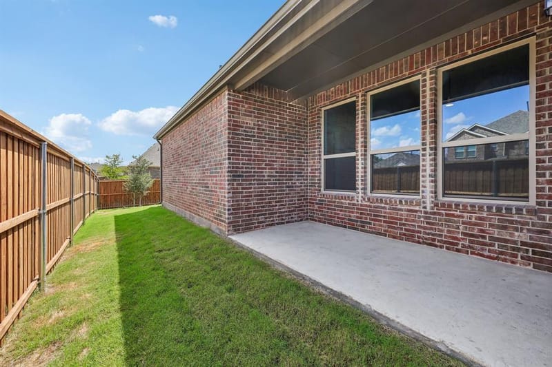 1001 Western Hills Drive, Crowley TX 76036 - Photo 30