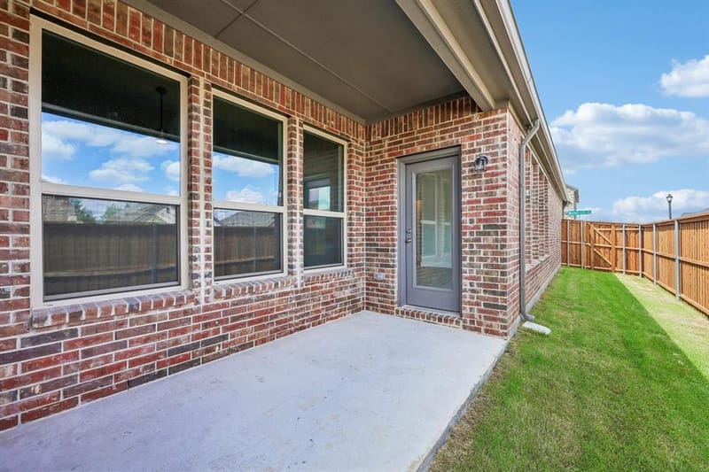 1001 Western Hills Drive, Crowley TX 76036 - Photo 29
