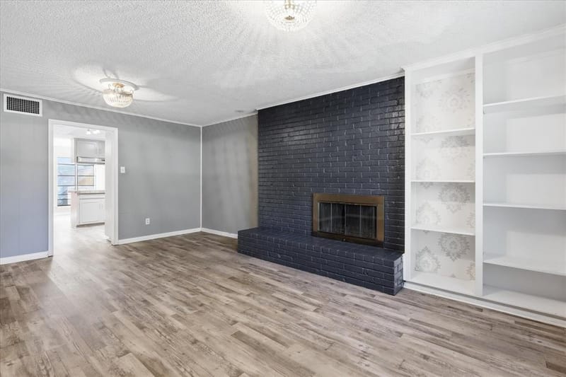 981 Chateau Valee Circle, Bedford TX 76022 - Photo 8