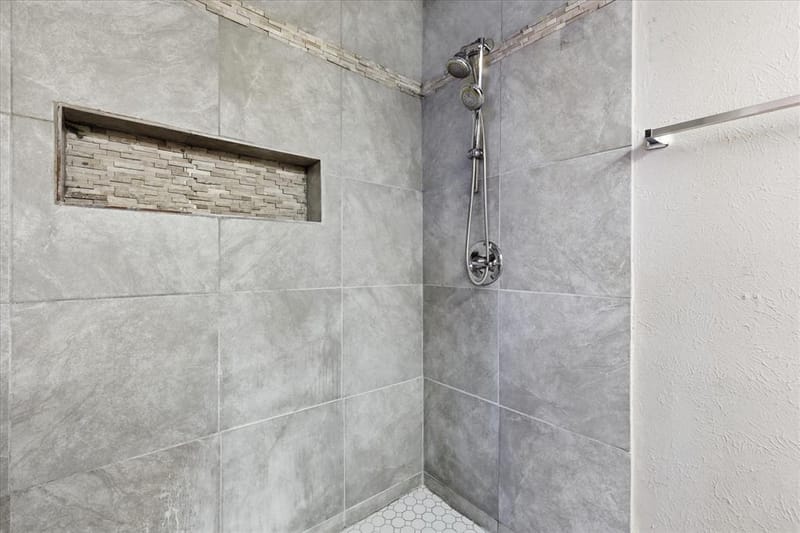 981 Chateau Valee Circle, Bedford TX 76022 - Photo 25