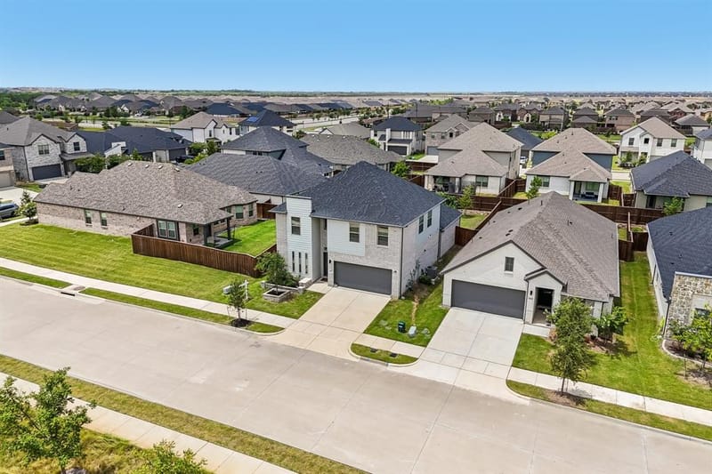 2829 Prospect Street, Celina TX 75009 - Photo 3