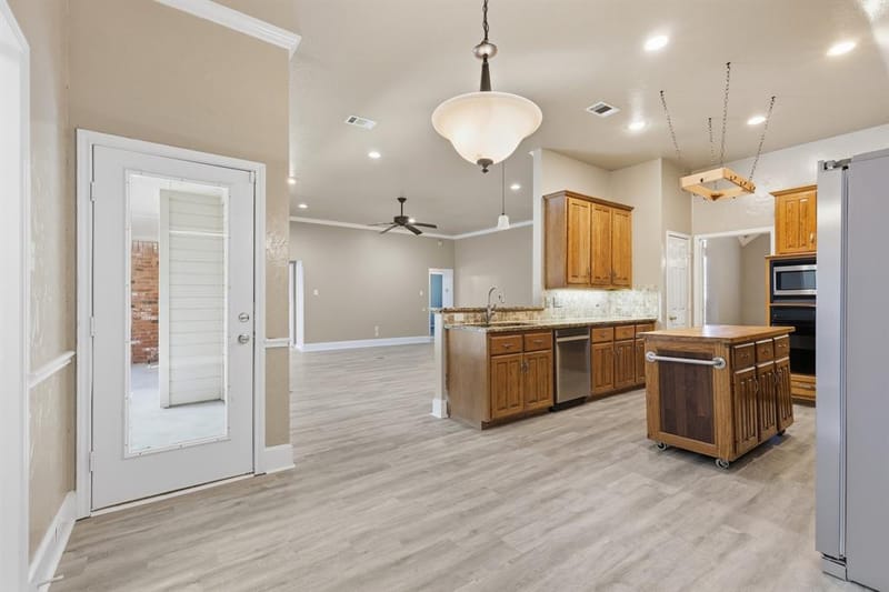 1718 Creek Valley Road, Mesquite TX 75181 - Photo 15