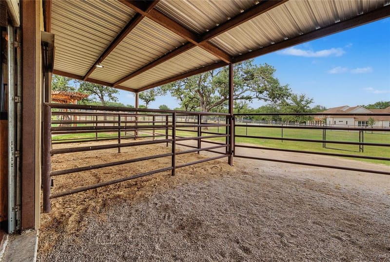 137 Silver Saddle Circle, Weatherford TX 76087 - Photo 36