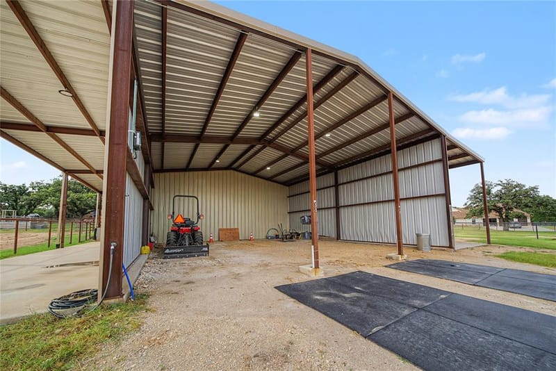 137 Silver Saddle Circle, Weatherford TX 76087 - Photo 37