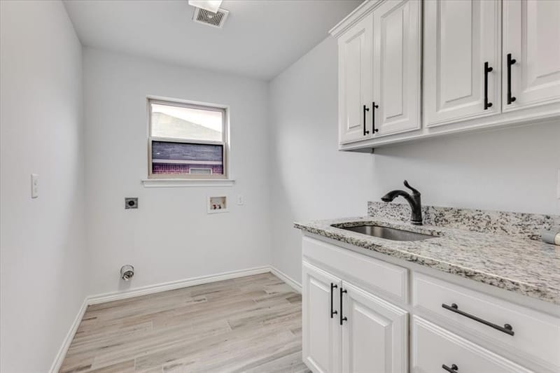 1007 SW 2nd Avenue, Mineral Wells TX 76067 - Photo 32
