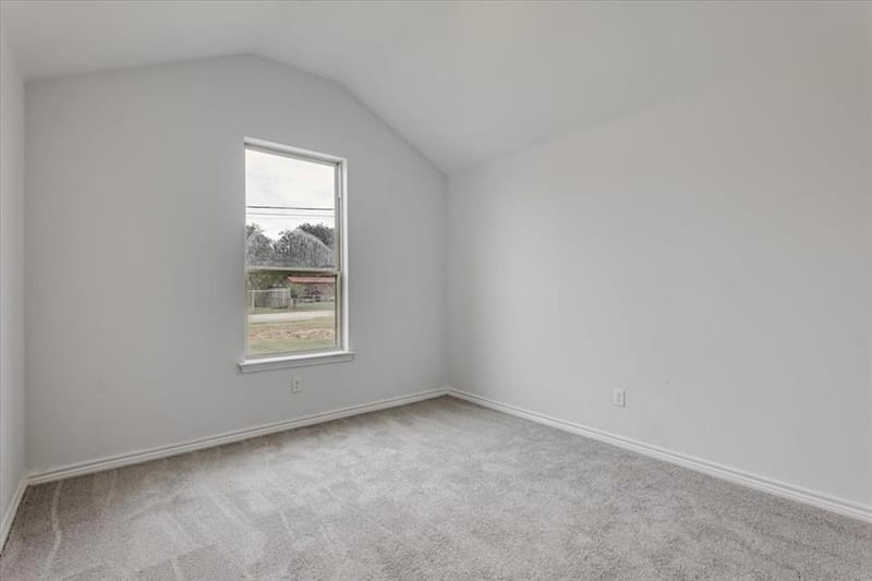 1007 SW 2nd Avenue, Mineral Wells TX 76067 - Photo 5