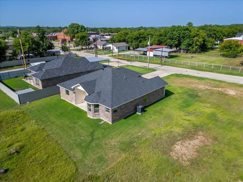1007 SW 2nd Avenue, Mineral Wells TX 76067 - Photo 35