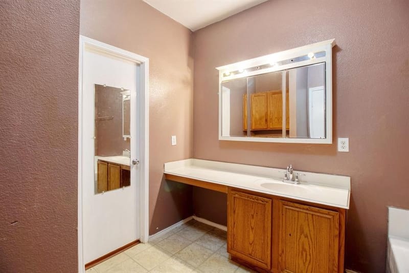 8141 Plateau Drive, Fort Worth TX 76120 - Photo 12