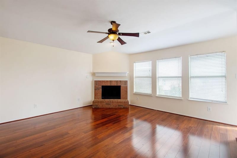 8141 Plateau Drive, Fort Worth TX 76120 - Photo 5