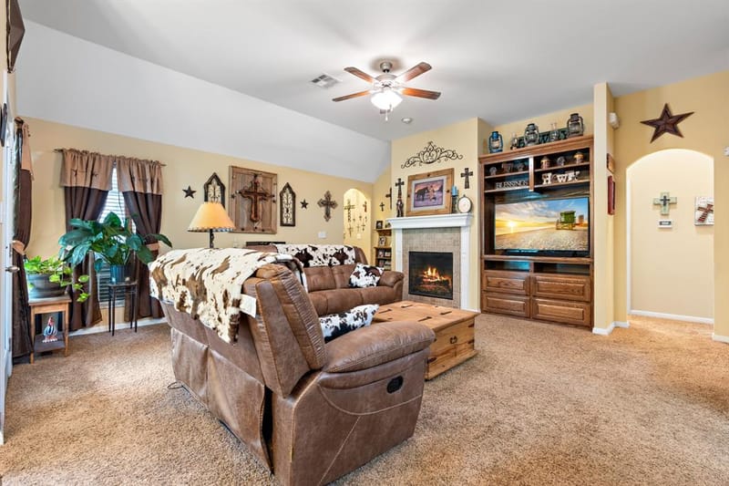 219 Oak Meadow Trail, Waco TX 76657 - Photo 9