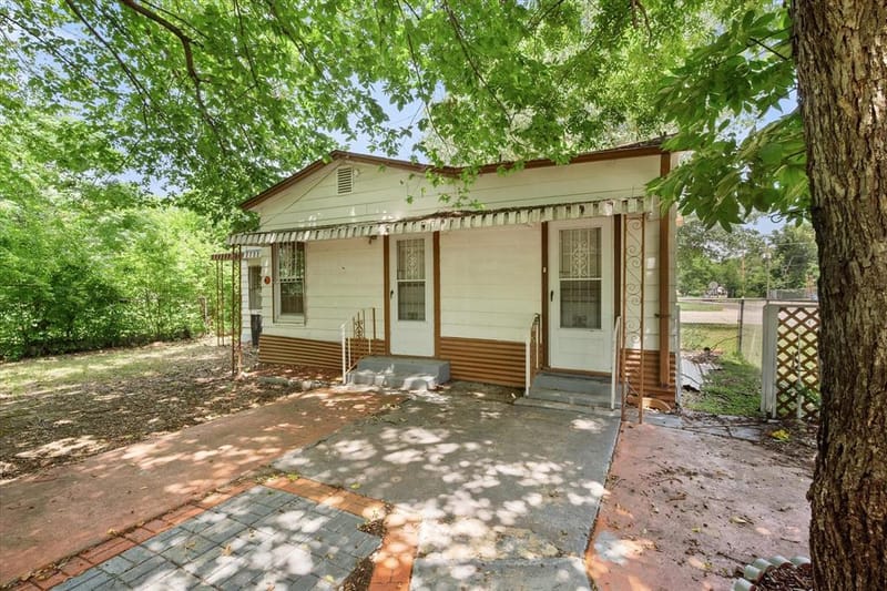 1021 Martin Luther King Jr Boulevard, Corsicana TX 75110 - Photo 24