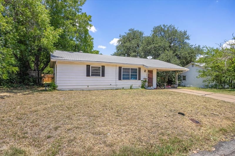 765 W Park Street, Stephenville TX 76401
