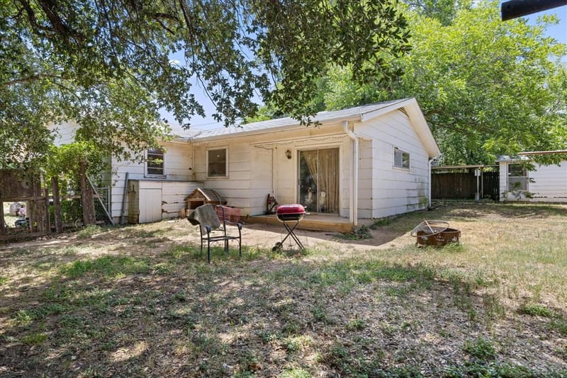 765 W Park Street, Stephenville TX 76401 - Photo 25