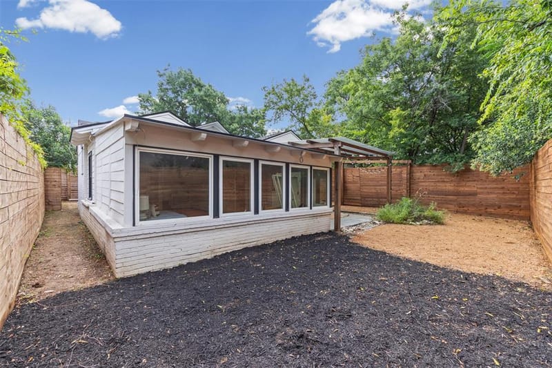 311 N Tennant Street, Dallas TX 75208 - Photo 30