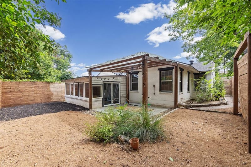 311 N Tennant Street, Dallas TX 75208 - Photo 29