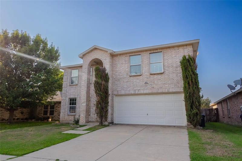 5718 Green Ivy Road, Denton TX 76210 - Photo 3