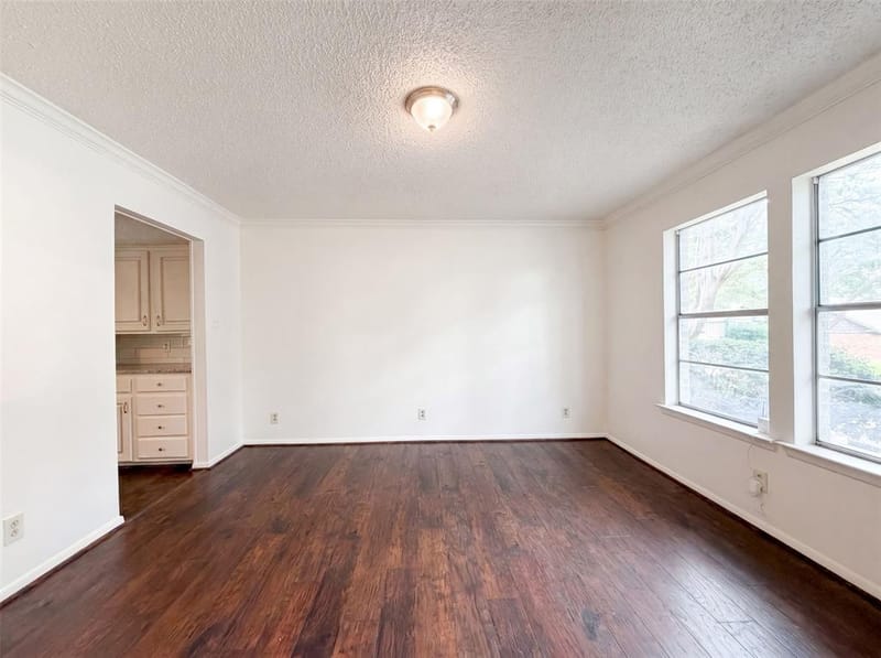4612 Kenway Court, Fort Worth TX 76132 - Photo 10