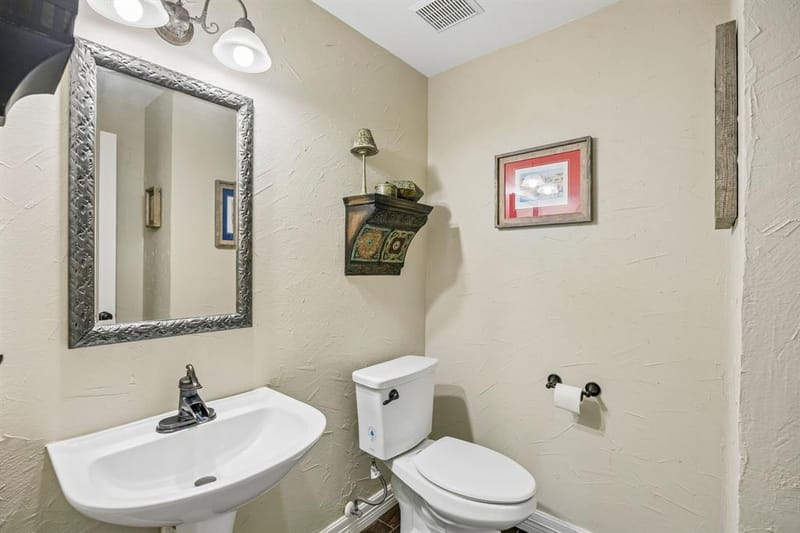 1214 Donegal Lane, Garland TX 75044 - Photo 27