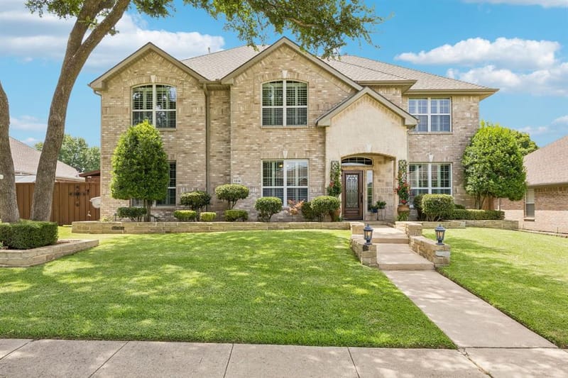 1214 Donegal Lane, Garland TX 75044 - Photo 2
