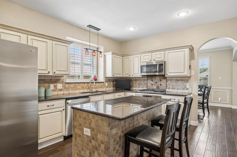 1214 Donegal Lane, Garland TX 75044 - Photo 12