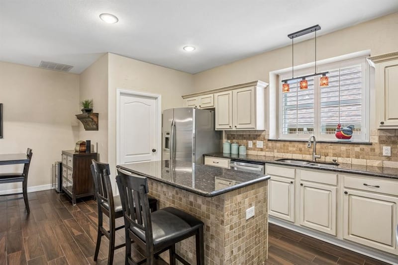 1214 Donegal Lane, Garland TX 75044 - Photo 11