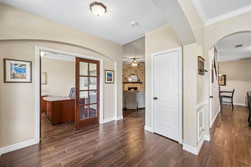 1214 Donegal Lane, Garland TX 75044 - Photo 4