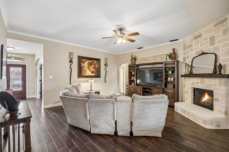 1214 Donegal Lane, Garland TX 75044 - Photo 8