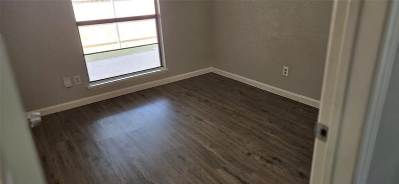 7322 Long Canyon Trail, Dallas TX 75249 - Photo 14