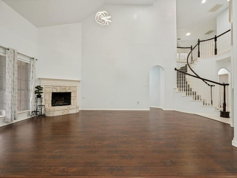 2811 Gillespie Lane, Grand Prairie TX 75052 - Photo 8