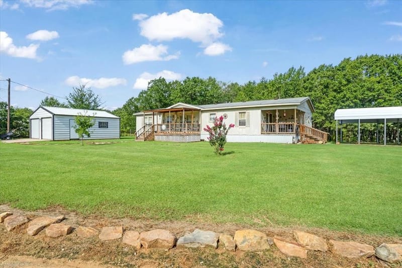 1022 County Road 2295, Telephone TX 75488 - Photo 2