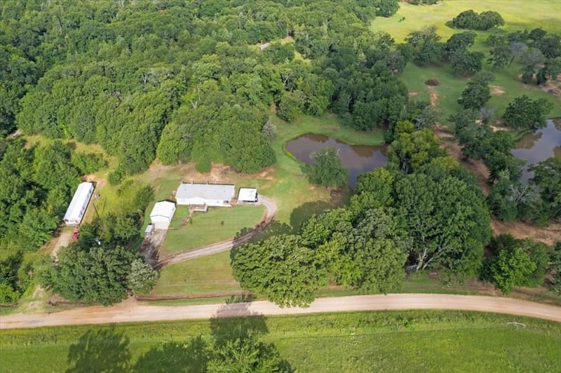 1022 County Road 2295, Telephone TX 75488 - Photo 28