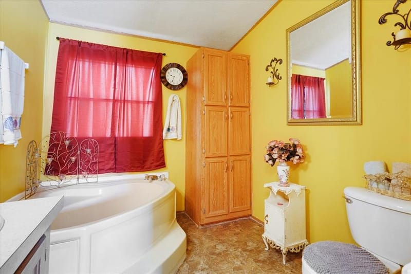 1022 County Road 2295, Telephone TX 75488 - Photo 9