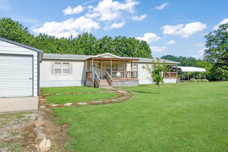 1022 County Road 2295, Telephone TX 75488 - Photo 4