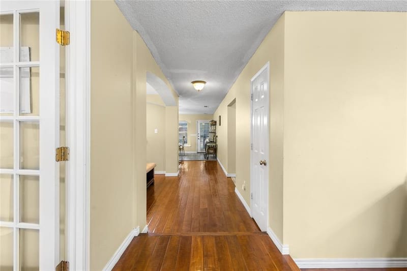 1409 Bregenz Lane, Lewisville TX 75067 - Photo 2