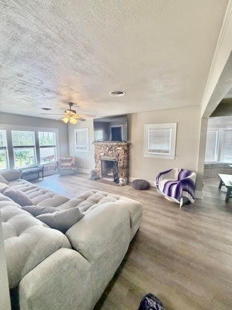 124 S 3rd Street, Jacksboro TX 76458 - Photo 4