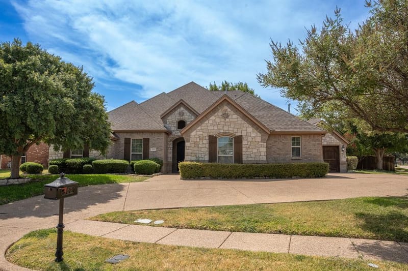 502 Lismore Drive, Mansfield TX 76063 - Photo 7