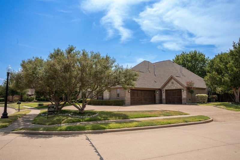 502 Lismore Drive, Mansfield TX 76063 - Photo 9