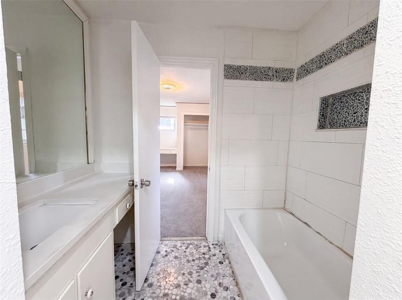 725 Ridgecrest Drive, Irving TX 75060 - Photo 17