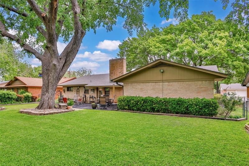 415 Rosedale Drive, Gainesville TX 76240 - Photo 27