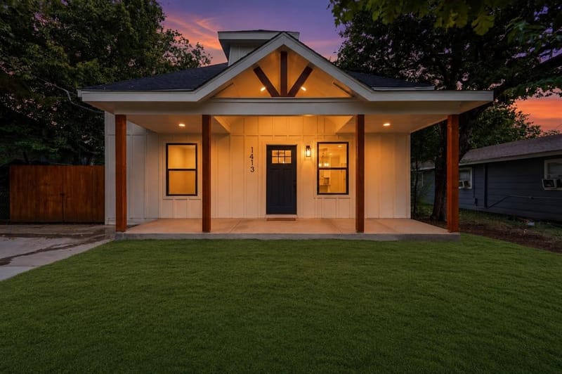 1413 N Wilhite Street, Cleburne TX 76031 - Photo 2