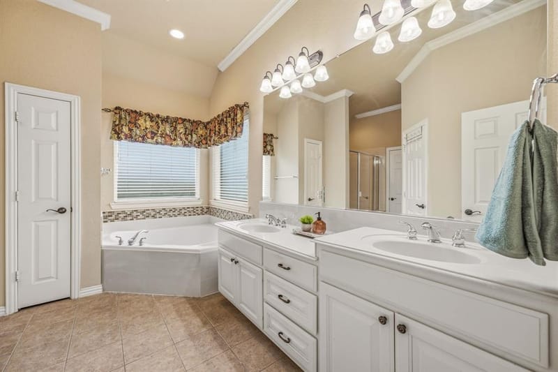 125 Rustling Elm Way, Azle TX 76020 - Photo 13