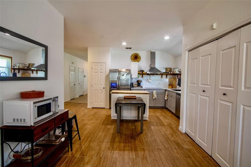 1613 Cowtown Drive, Mansfield TX 76063 - Photo 6