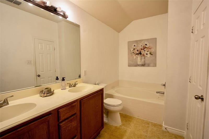 1613 Cowtown Drive, Mansfield TX 76063 - Photo 8